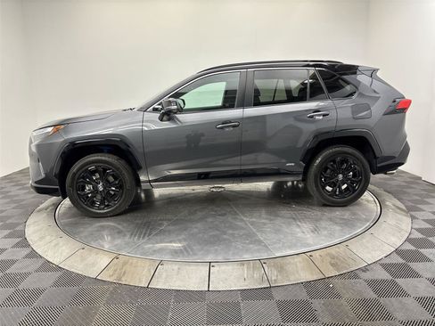 Used 2024 Toyota RAV4 XSE AWD/4WD image 16