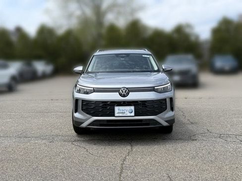 New 2026 Volkswagen Tiguan SE AWD/4WD image 2