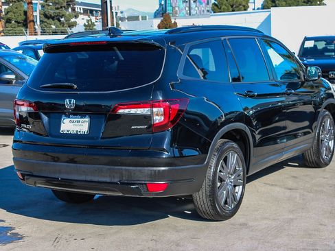Certified 2022 Honda Pilot Sport image 9
