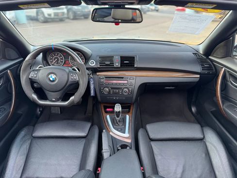 Used 2011 BMW 135i Convertible image 27