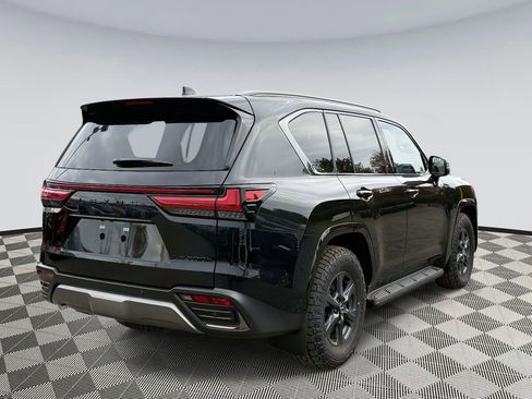 New 2025 Lexus LX 700h Overtrail image 2