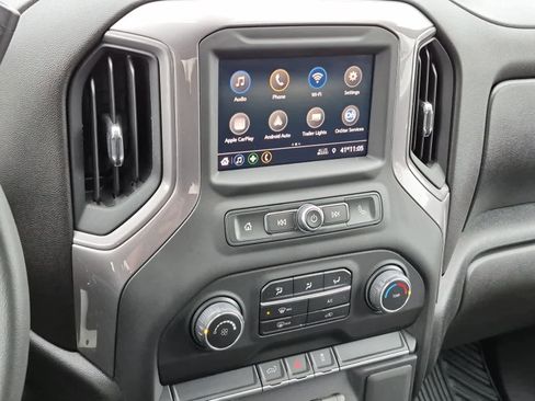 Used 2022 Chevrolet Silverado 2500 Custom w/ Custom Convenience Package image 13