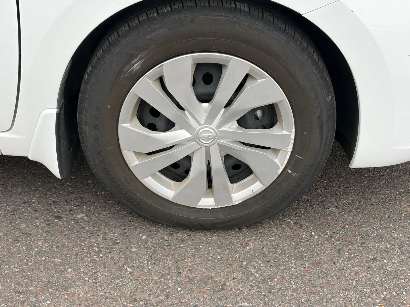 Used 2020 Nissan Versa S FWD image 6