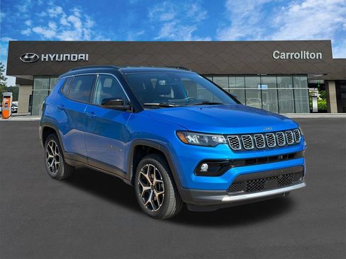Used 2025 Jeep Compass Limited AWD/4WD image 3
