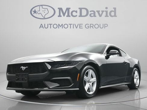Used 2026 Ford Mustang Coupe RWD image 26