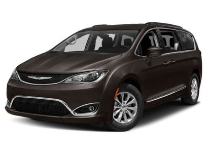 Used 2018 Chrysler Pacifica Touring-L Plus