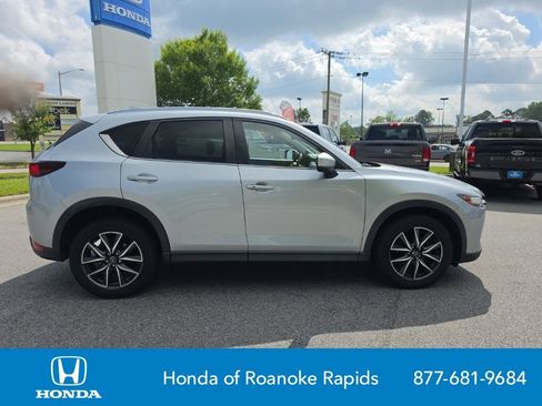 Used 2018 MAZDA CX-5 Touring w/ Preferred Equipment Package FWD image 6