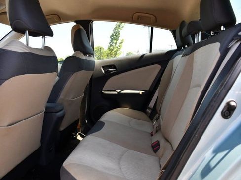 Used 2016 Toyota Prius Two FWD image 17