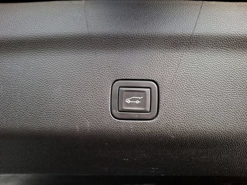 Certified 2023 Chevrolet Tahoe Premier AWD/4WD image 31
