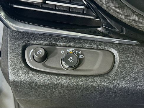 Used 2024 Buick Envista Sport Touring w/ Convenience I Package image 19