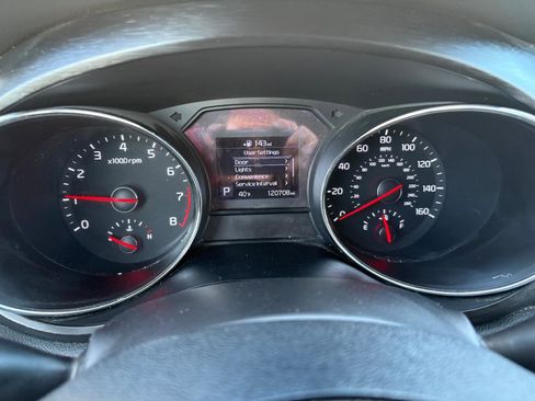 Used 2019 Kia Sedona LX image 21