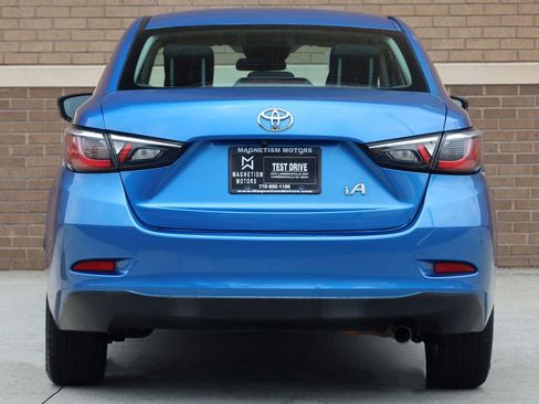 Used 2018 Toyota Yaris iA FWD image 9