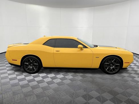 Used 2017 Dodge Challenger R/T w/ Sound Group image 7