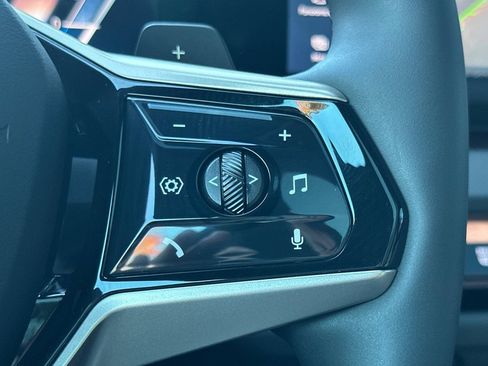 Used 2025 BMW X3 xDrive30i w/ Premium Package image 32