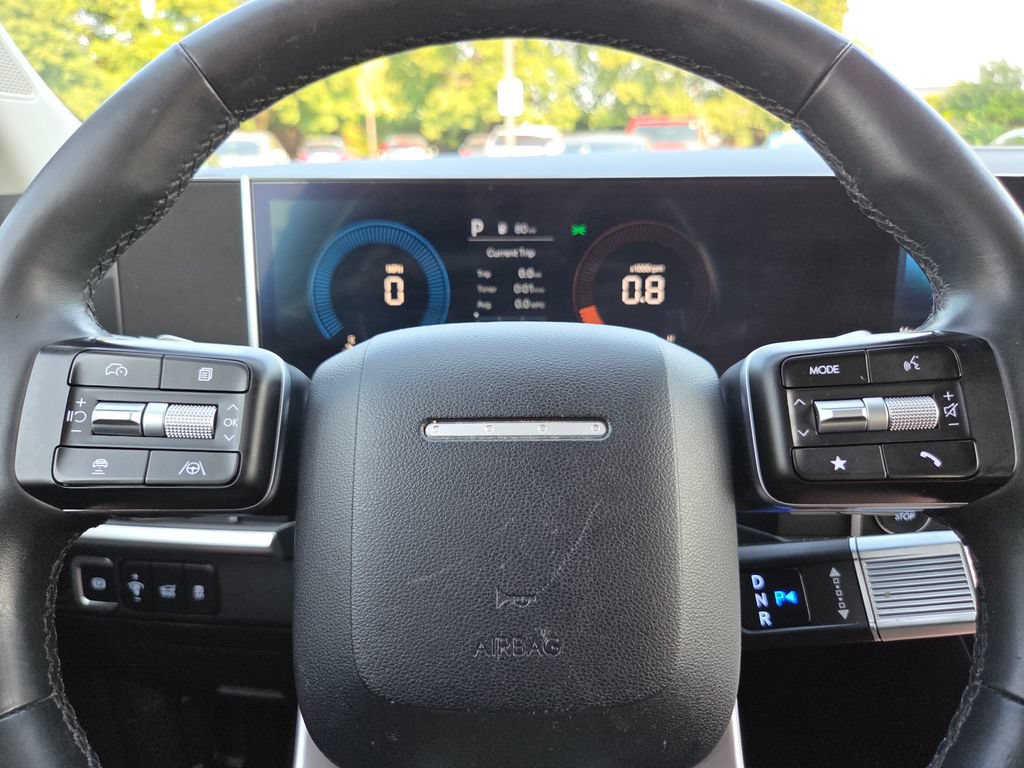 Used 2024 Hyundai Santa Fe SE AWD/4WD image 30