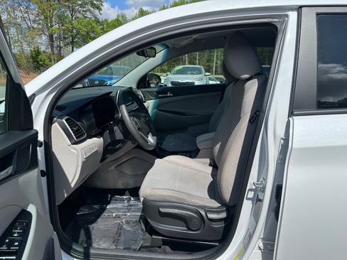 Used 2021 Hyundai Tucson SE image 9