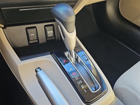 Used 2013 Honda Civic LX image 11