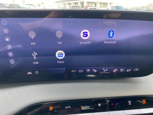 New 2026 Buick Enclave Avenir w/ Super Cruise Package image 16