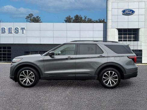 Used 2026 Ford Explorer ST-Line AWD/4WD image 9