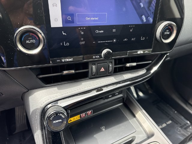 Certified 2025 Lexus NX 250 FWD w/ Accessory Package (Z1) image 19