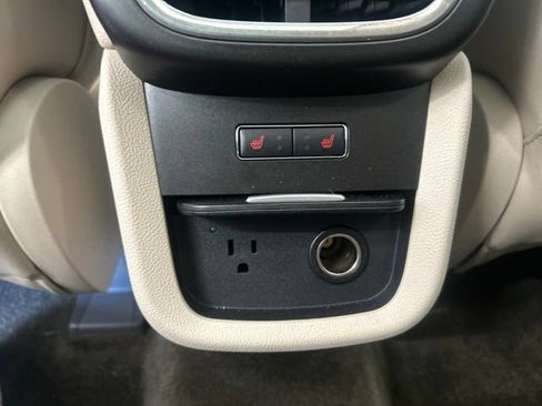 Used 2016 Lincoln MKX Reserve w/ Technology Package AWD/4WD image 11