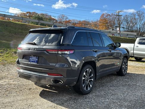 Used 2022 Jeep Grand Cherokee Overland image 4