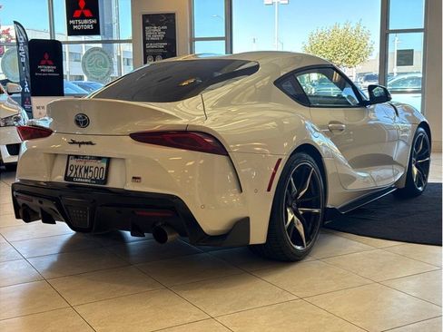 Used 2021 Toyota Supra Premium w/ Driver Assist Package RWD image 5