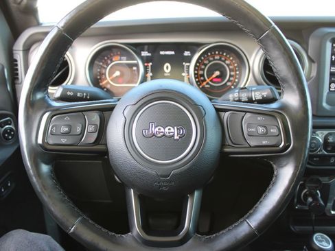 Used 2020 Jeep Wrangler Sport AWD/4WD image 26