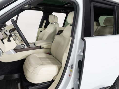 Used 2023 Land Rover Range Rover SE AWD/4WD image 6