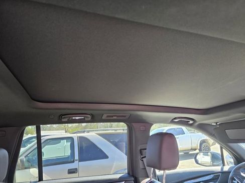 Used 2020 Cadillac XT6 Premium Luxury image 7