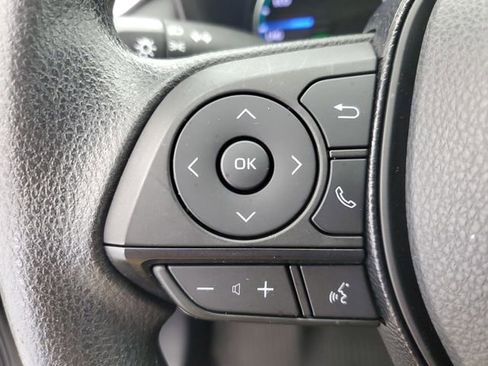 Used 2021 Toyota RAV4 LE AWD/4WD image 21