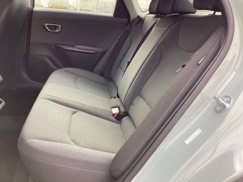 Used 2025 Kia K4 FWD image 15