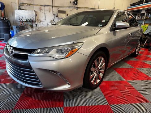 Used 2015 Toyota Camry XLE FWD image 3