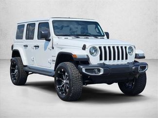 Used 2020 Jeep Wrangler Unlimited Sahara AWD/4WD video 3