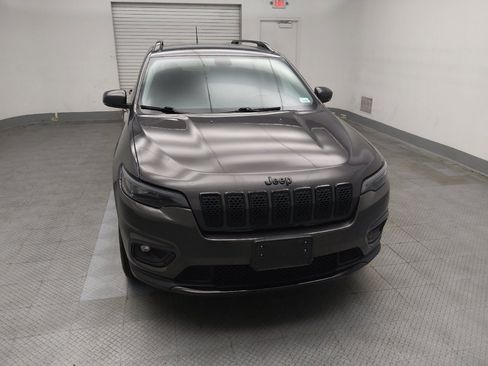 Used 2019 Jeep Cherokee Latitude Plus AWD/4WD image 14