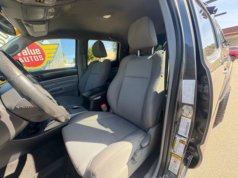 Used 2012 Toyota Tacoma 4x4 Double Cab image 17