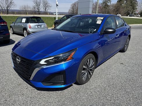 Certified 2025 Nissan Altima 2.5 SV image 7