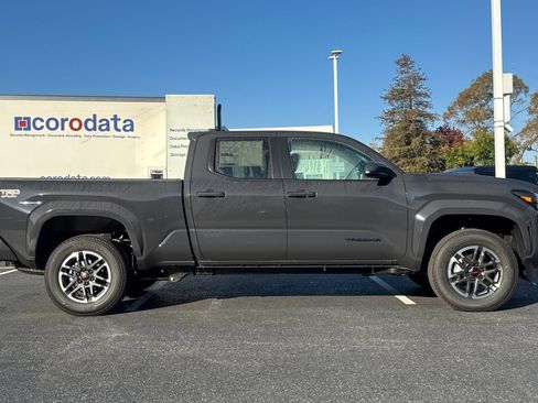 New 2026 Toyota Tacoma TRD Sport image 9