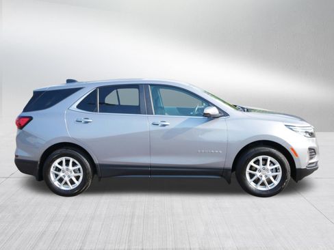 Used 2024 Chevrolet Equinox LT AWD/4WD image 8