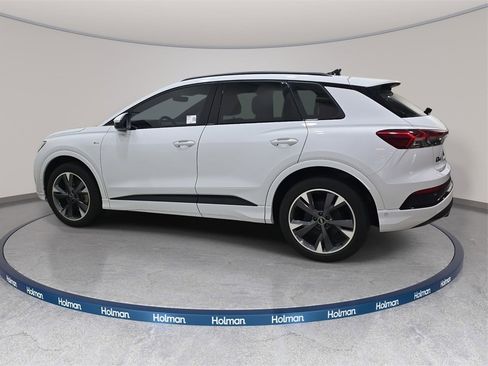 Certified 2023 Audi Q4 e-tron Prestige w/ Black Optic Package image 9