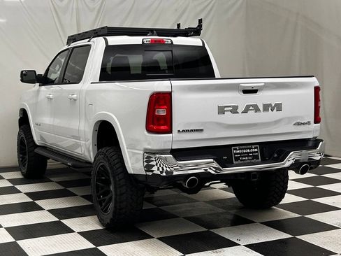 Used 2025 RAM 1500 Laramie AWD/4WD image 5