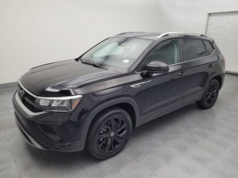 Used 2023 Volkswagen Taos SE w/ Black Wheel Package AWD/4WD image 2