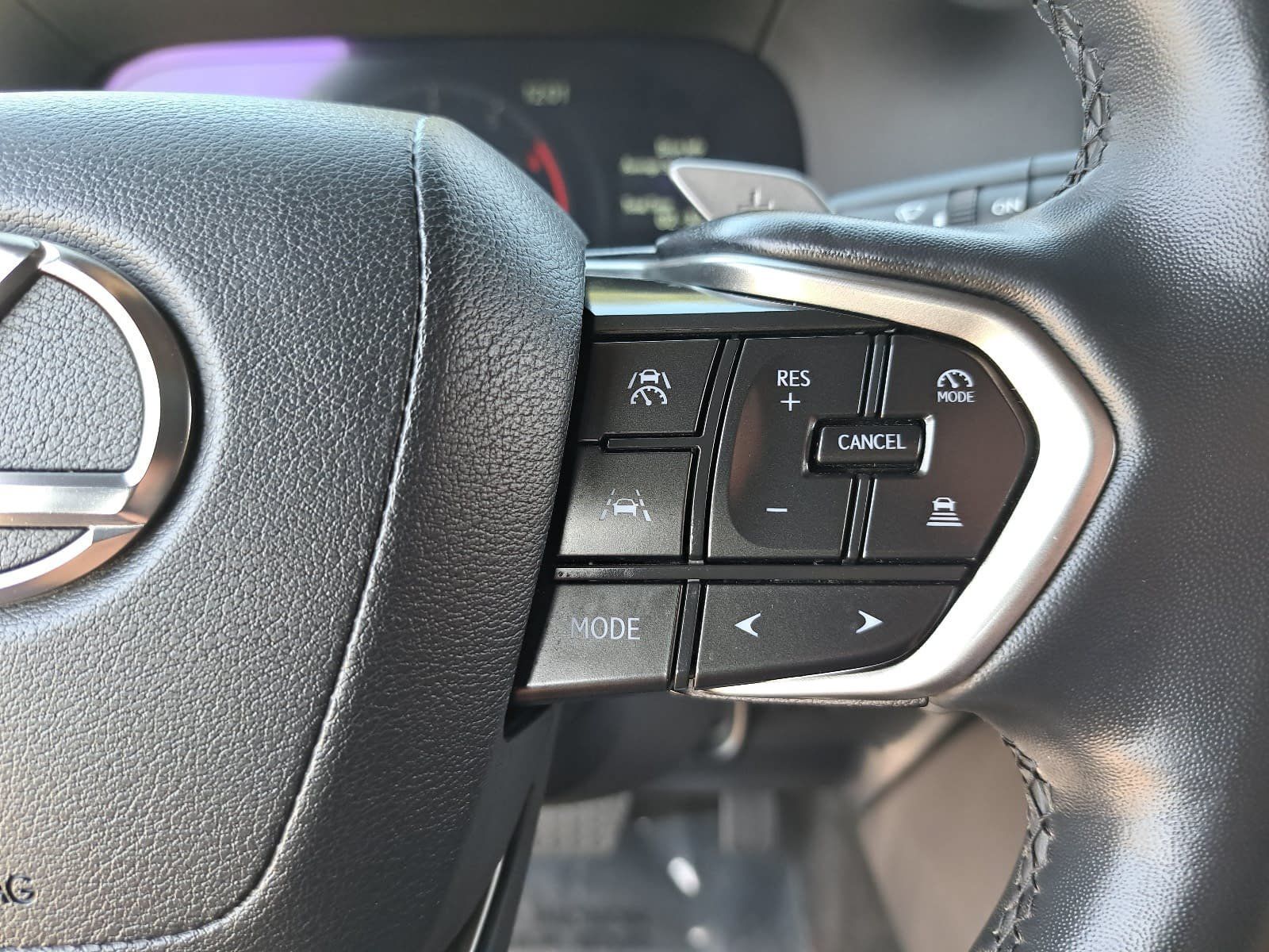 Used 2024 Lexus GX 550 AWD/4WD image 20