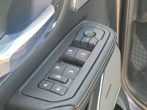 New 2027 RAM 1500 Laramie w/ Night Edition AWD/4WD image 13