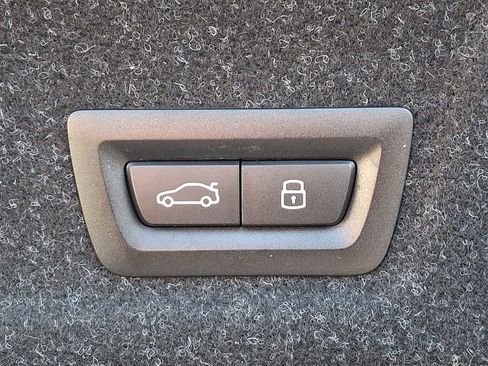 Certified 2025 BMW M340i xDrive M340i xDrive w/ Premium Package image 29