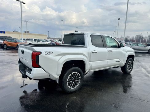 New 2026 Toyota Tacoma TRD Sport image 3