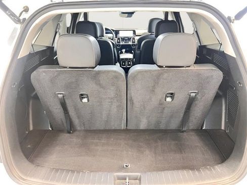 Used 2023 Kia Sorento SX image 12