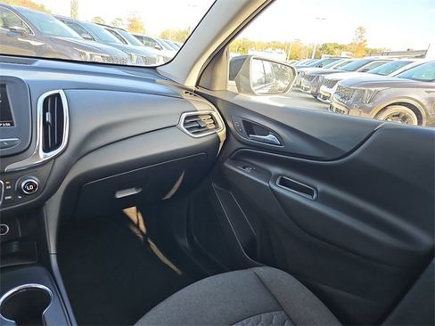 Used 2019 Chevrolet Equinox LT image 11