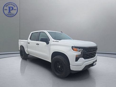 Used 2023 Chevrolet Silverado 1500 Custom w/ LPO, Dark Essentials Package AWD/4WD image 1