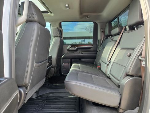 Used 2024 GMC Sierra 2500 Denali w/ Denali Reserve Package image 15
